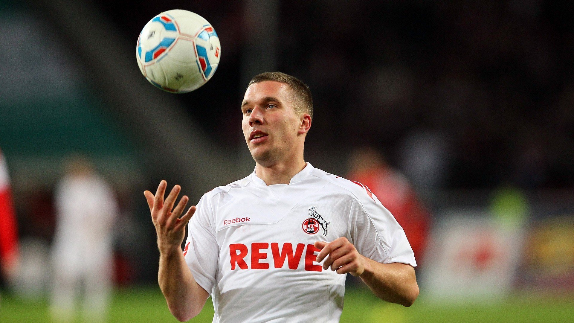 九游sports-阿尔勒园主场击败梅斯，继续上升，阿尔梅勒城直播