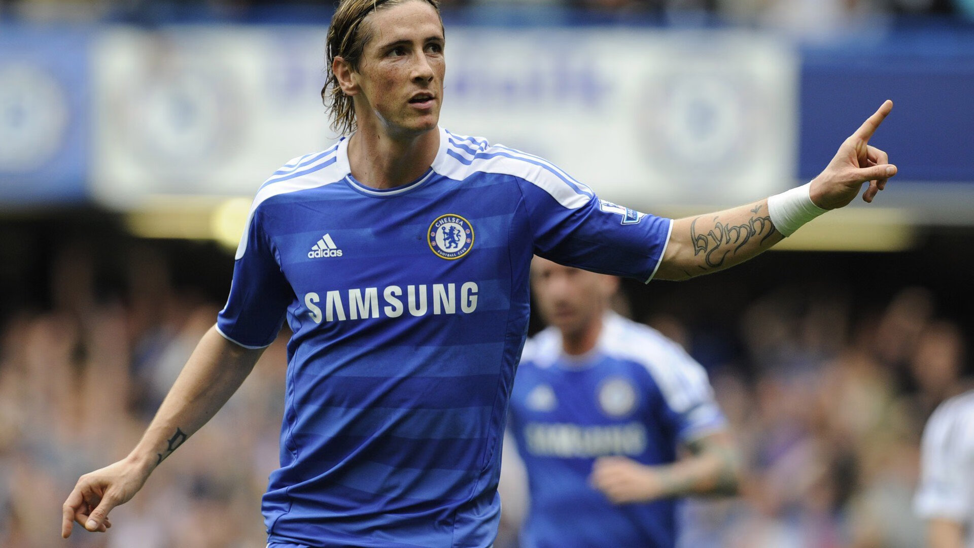 九游(jiuyou)官方网站-“德甲战局紧张，争冠队伍你追我赶”，德甲锦集