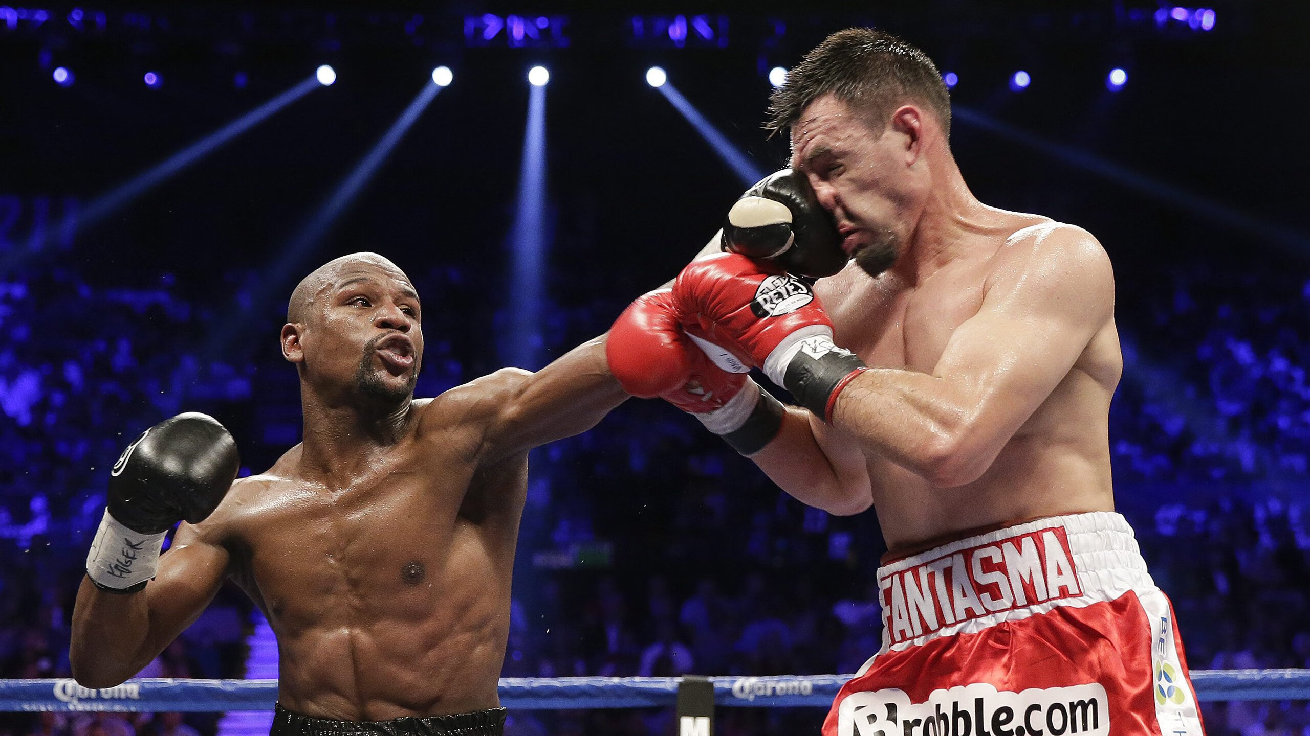 城市灯光水上摩托，青春夜色的极速追逐，水上灯光秀图片